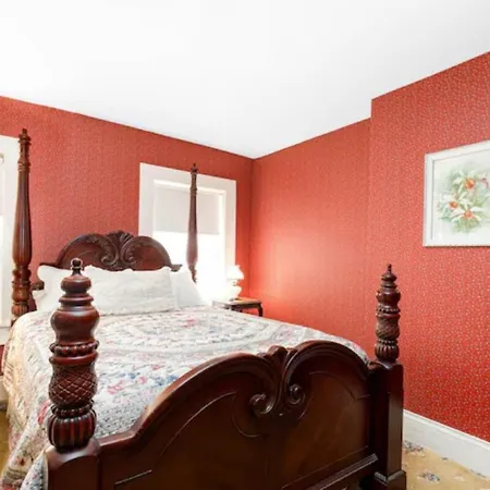 Briarstone Inn Unit 2